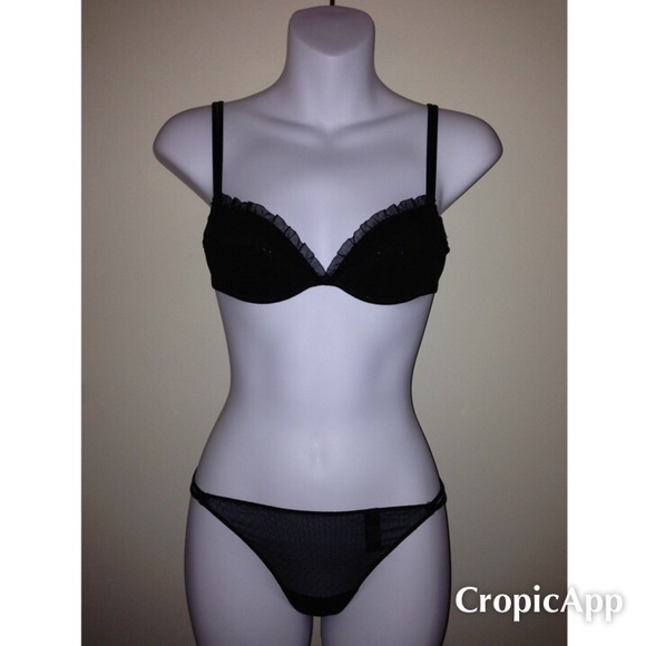 Off Limits Corset, Bra & G String set. Italy. - Picture 4 of 9